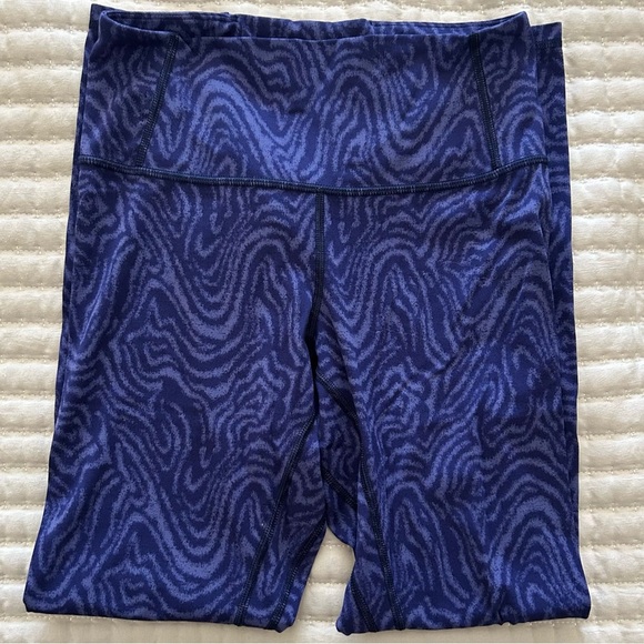 Patagonia Women’s Maipo 7/8 Tights Leggings in Oak Waves Sound Blue, Size Small - Picture 6 of 10